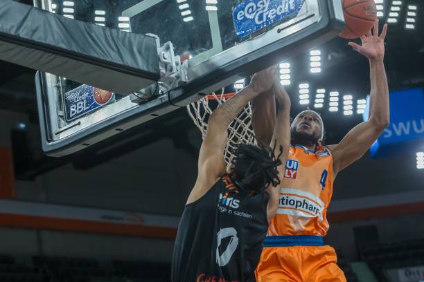 而荷兰则会 而荷兰则会