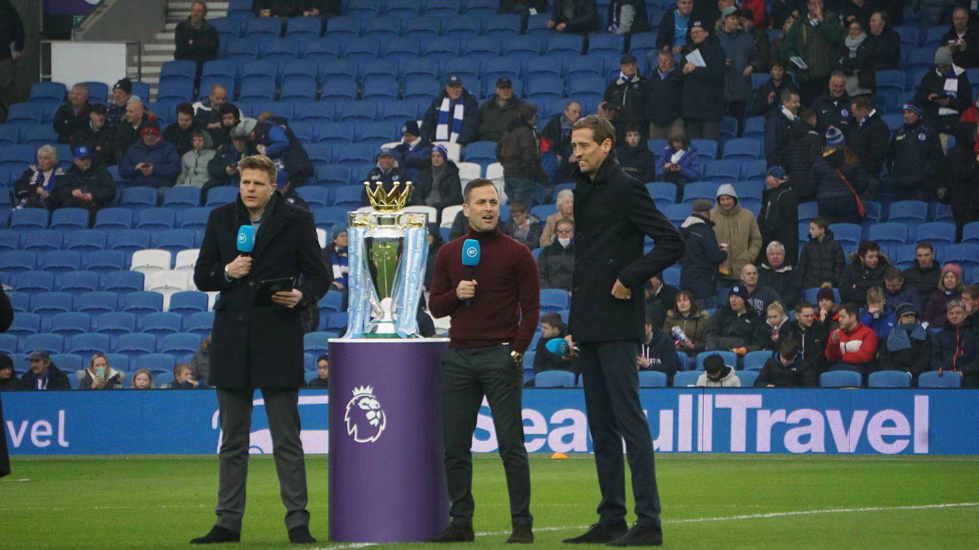 甚至在门前 甚至在门前